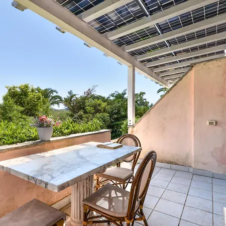 Dolores * Pila (Livorno)